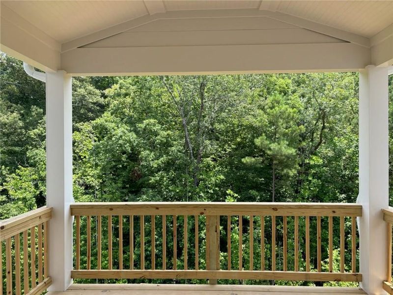 Exterior details and patio area of a home in Riverwood, Dallas (Image 3).