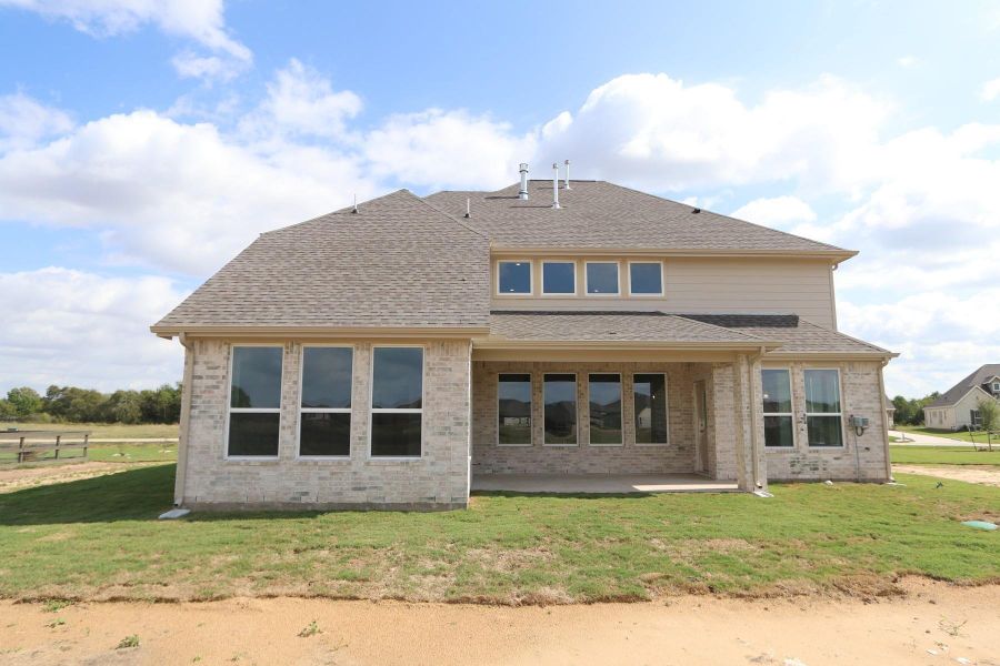Amazing backyard with covered patio Amazing backyard with covered patio