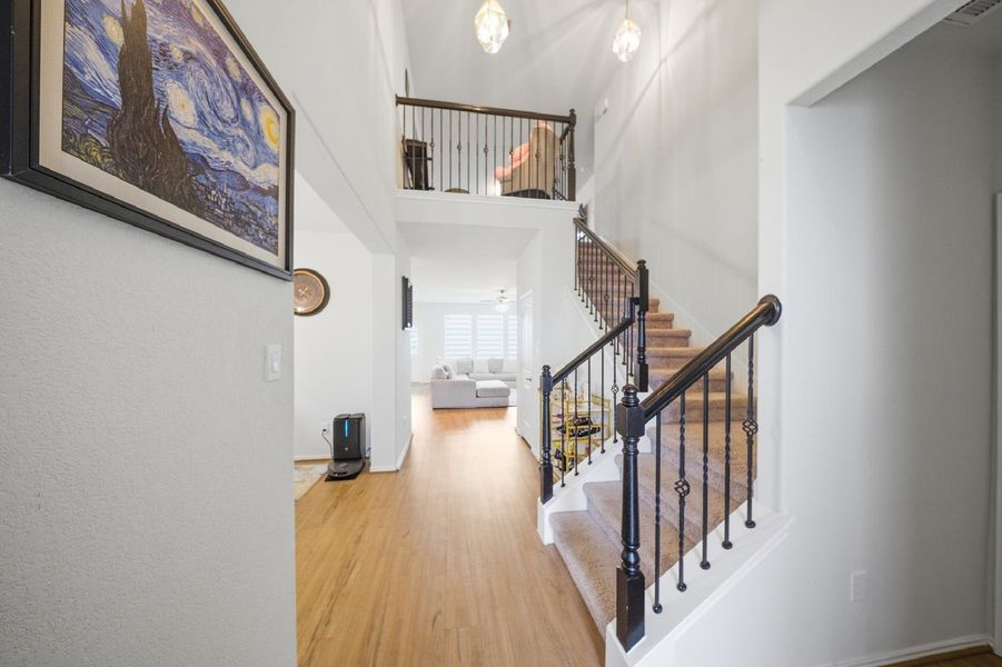 Furnished interior view inside a new home in Sierra Vista, Iowa Colony (Image 10).