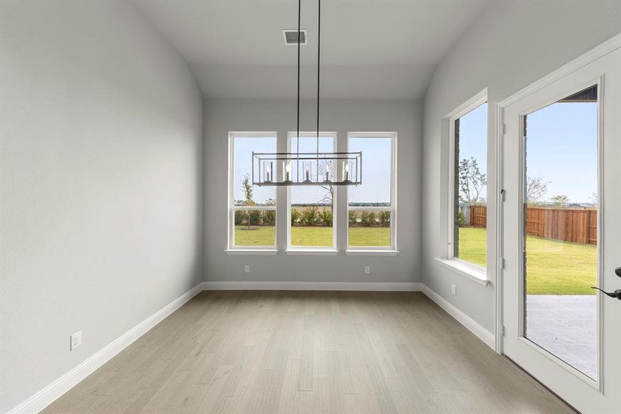 13. 1580 Binkley - Dining 13. 1580 Binkley - Dining