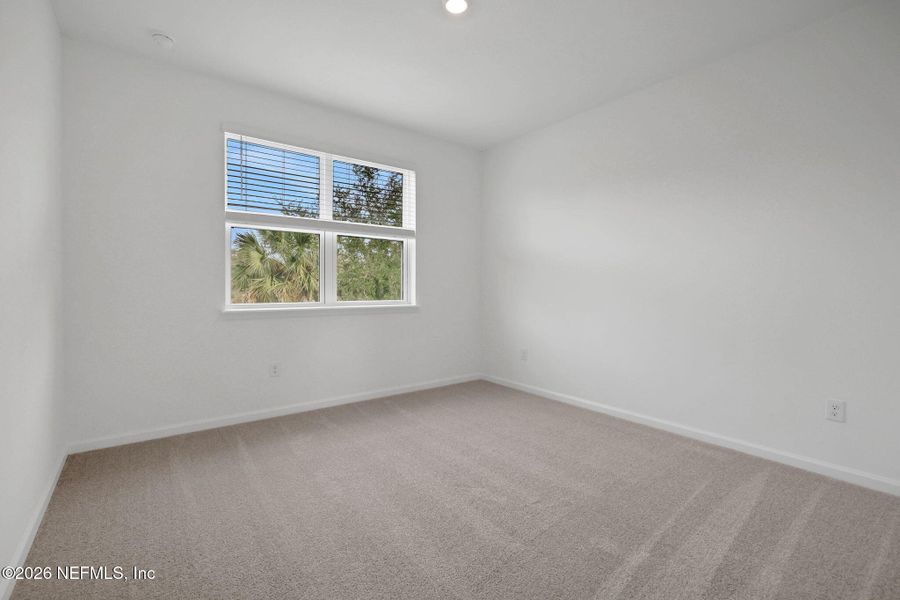 Spacious, unfurnished interior of a new home in The Hammock at Palm Harbor, Palm Coast (Image 30).