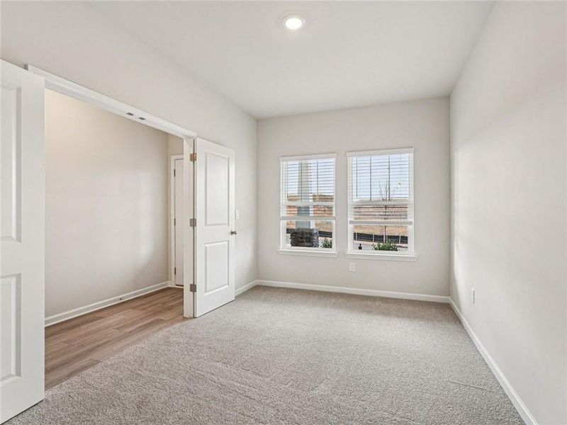 Spacious, unfurnished interior of a new home in Creekside at Oxford Park, Fairburn (Image 26). Spacious, unfurnished interior of a new home in Creekside at Oxford Park, Fairburn (Image 26).