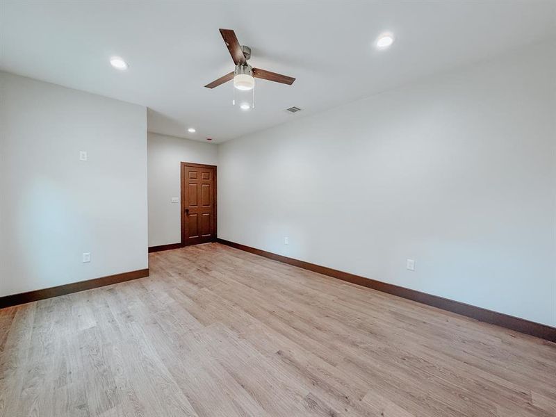 Spacious, unfurnished interior of a new home in , Fairfield (Image 9).