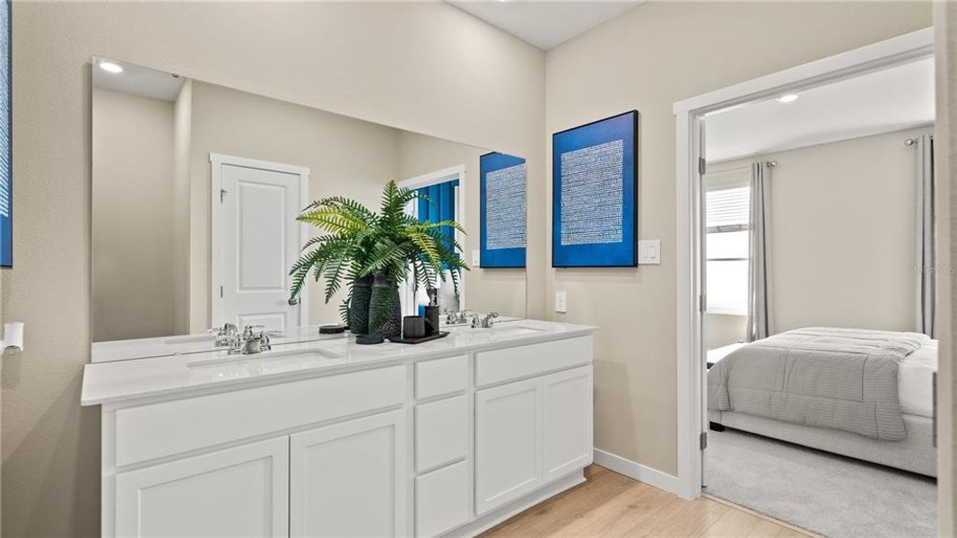 Furnished interior view inside a new home in , Clermont (Image 26).