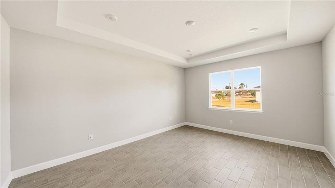 Spacious, unfurnished interior of a new home in , Palm Coast (Image 33).
