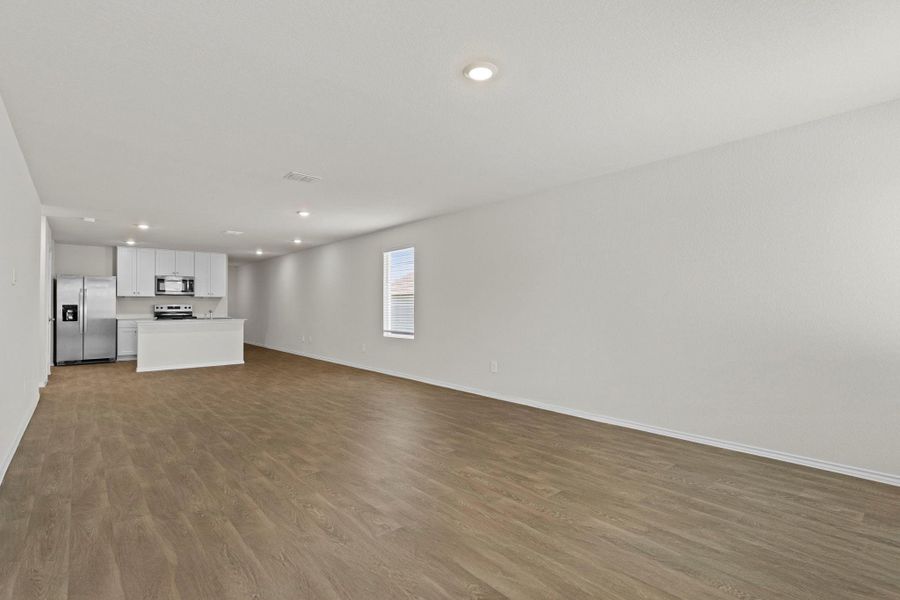 Spacious, unfurnished interior of a new home in Ladera, Luling (Image 20). Spacious, unfurnished interior of a new home in Ladera, Luling (Image 20).