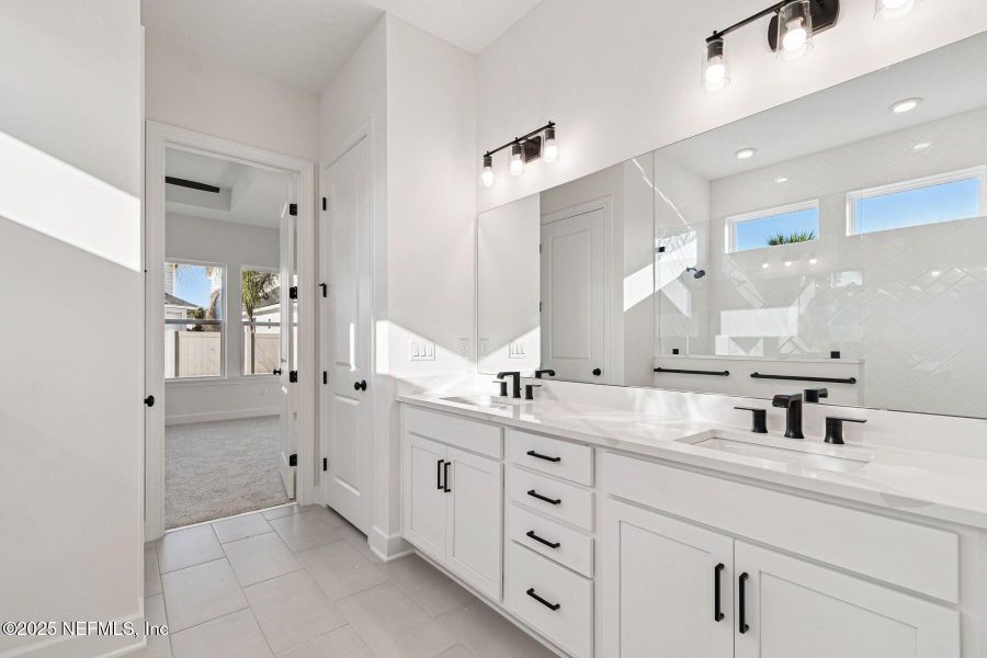 Furnished interior view inside a new home in Crosswinds 40’, Ponte Vedra (Image 4).