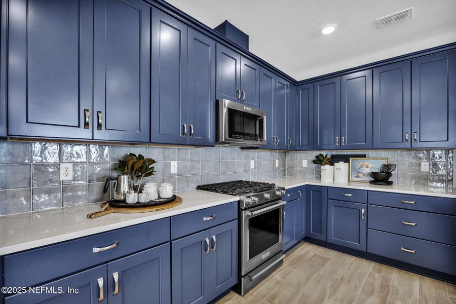 Furnished interior view inside a new home in Double Branch, Middleburg (Image 8). Furnished interior view inside a new home in Double Branch, Middleburg (Image 8).