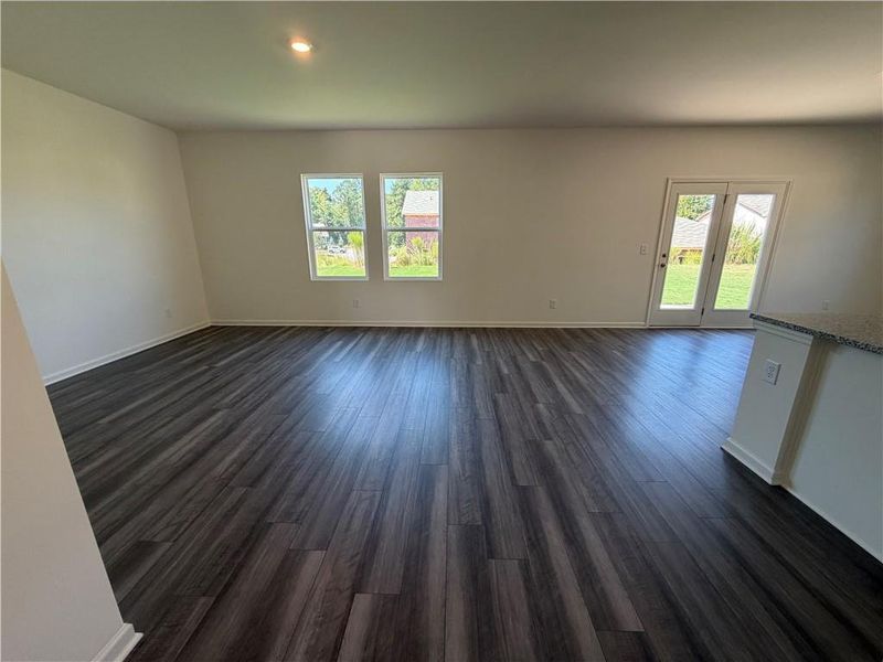 Spacious, unfurnished interior of a new home in Kendall Grove, McDonough (Image 6).