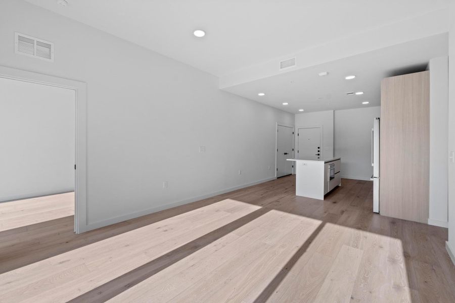 Spacious, unfurnished interior of a new home in One Oak, Austin (Image 17).