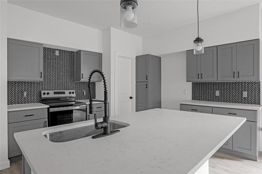 Furnished interior view inside a new home in , Terrell (Image 13).