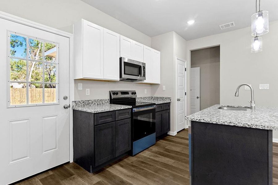 Furnished interior view inside a new home in , Fort Worth (Image 5).