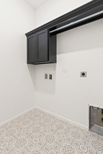 Spacious, unfurnished interior of a new home in Paseo Del Este Unit 9, El Paso (Image 23). Spacious, unfurnished interior of a new home in Paseo Del Este Unit 9, El Paso (Image 23).