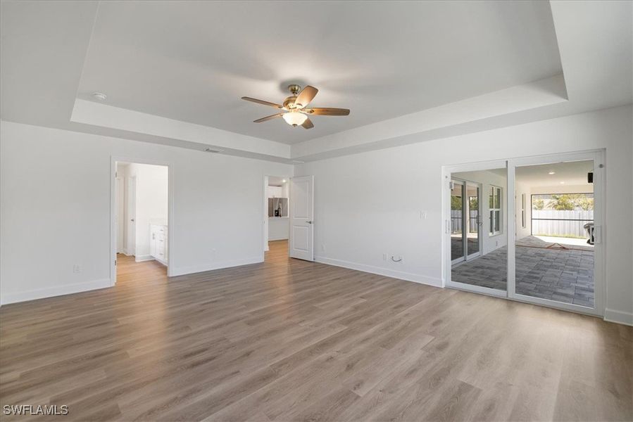 Spacious, unfurnished interior of a new home in Cape Coral, Cape Coral (Image 26).