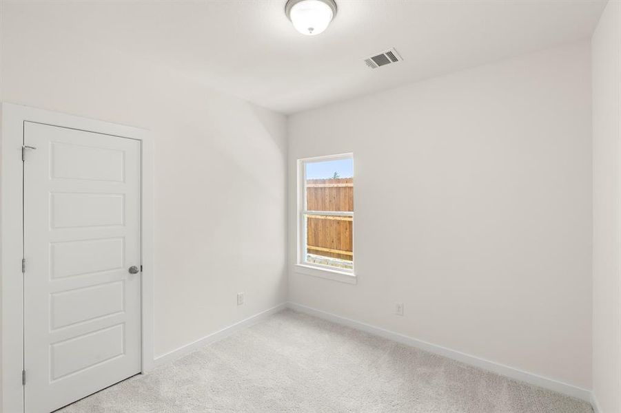 16. 402 Heritage Grove - Bed 3 16. 402 Heritage Grove - Bed 3