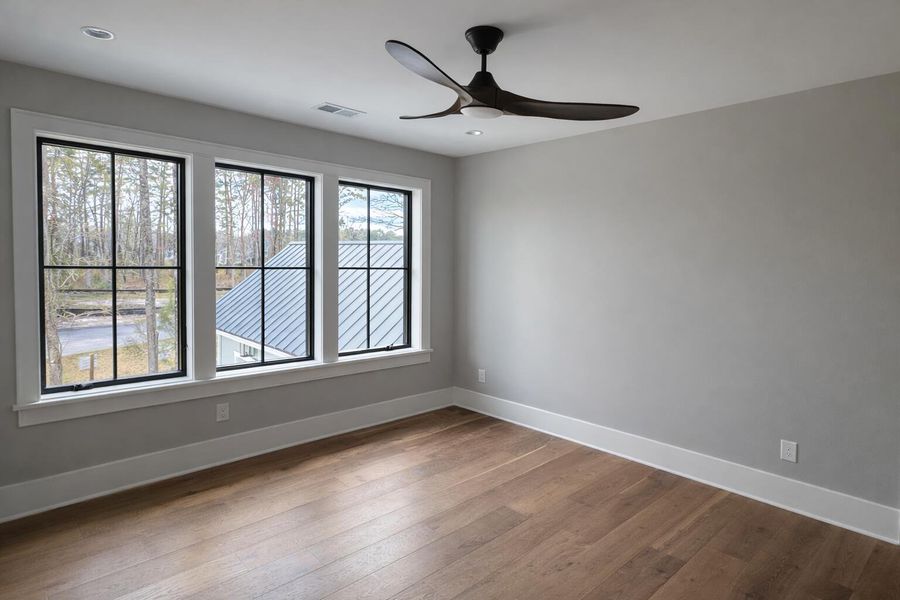 Spacious, unfurnished interior of a new home in , Ravenel (Image 24).