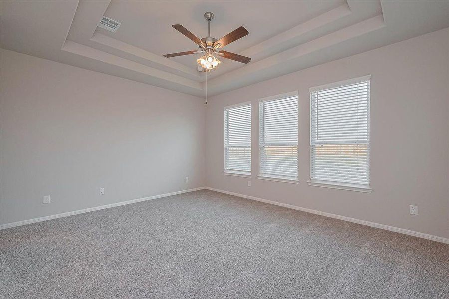 Spacious, unfurnished interior of a new home in River Ranch, Dayton (Image 24).