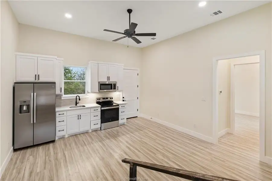 Furnished interior view inside a new home in , Franklin (Image 6).