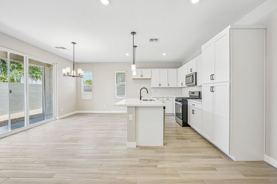 1838 E Kramer St, Mesa, AZ.  - Slide 8