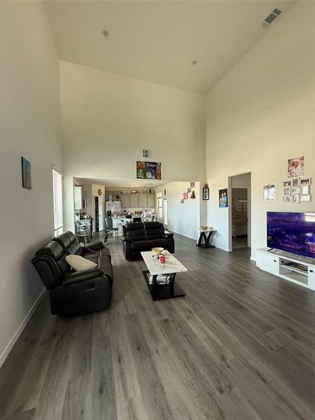 Furnished interior view inside a new home in Travis Ranch Marina, Forney (Image 7).