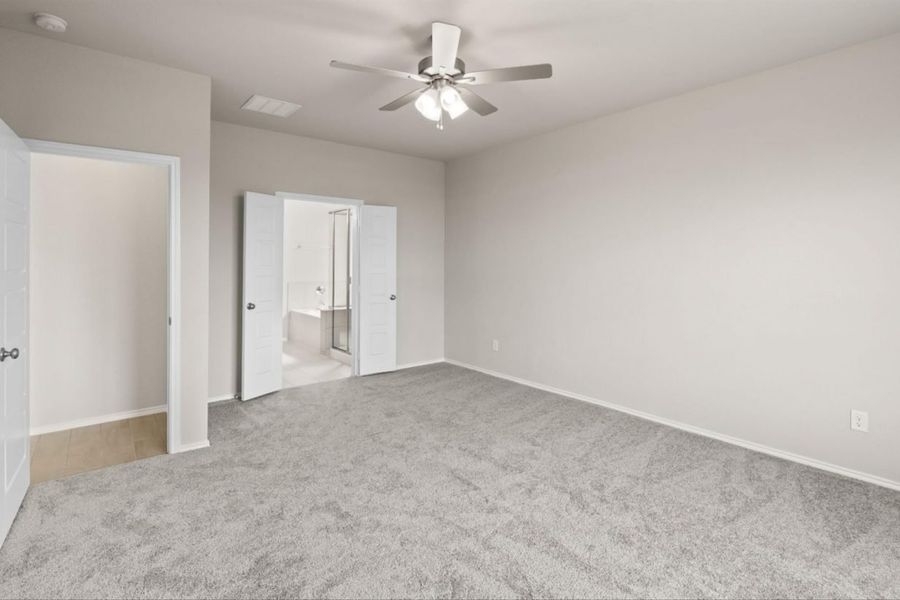 Representative unfurnished interior of a home built from the Basswood II Sunterra 50s by Brohn Homes in Sunterra, Katy (Image 23). Representative unfurnished interior of a home built from the Basswood II Sunterra 50s by Brohn Homes in Sunterra, Katy (Image 23).