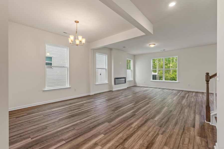 Spacious, unfurnished interior of a new home in Parker's Preserve, Ridgeville (Image 30).