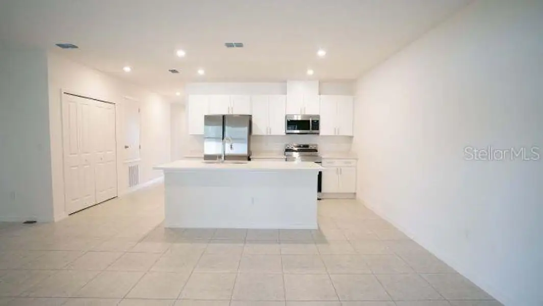 Furnished interior view inside a new home in Oakhaven Walk, Gainesville (Image 4).