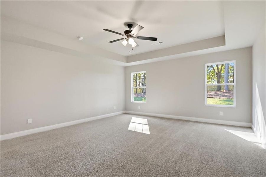 Spacious, unfurnished interior of a new home in , Hartwell (Image 43).