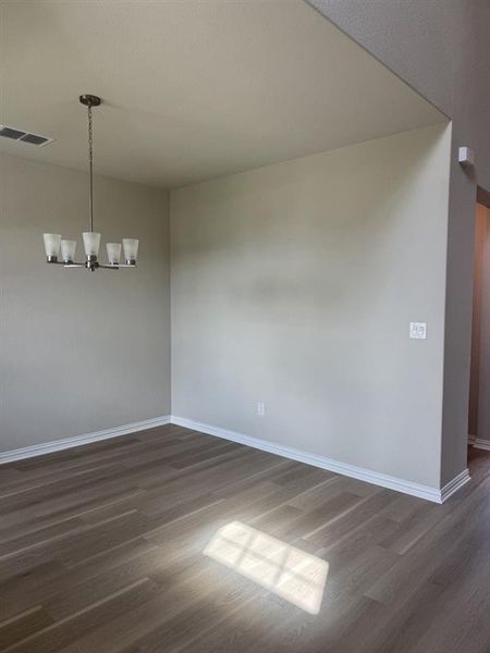 Spacious, unfurnished interior of a new home in Briarwood, Elgin (Image 7).