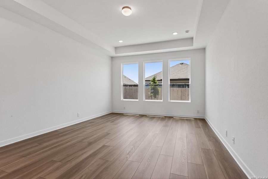 Spacious, unfurnished interior of a new home in Saddlebrook Ranch, Schertz (Image 23).