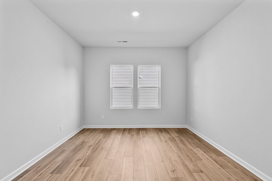 Spacious, unfurnished interior of a new home in Bell West, Kernersville (Image 19).