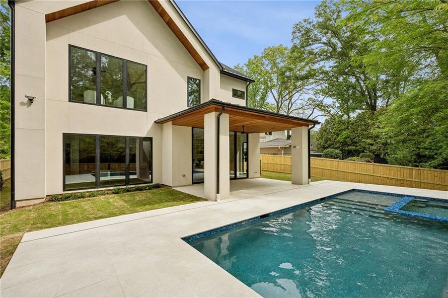 Exterior details and patio area of a home in , Brookhaven (Image 44).