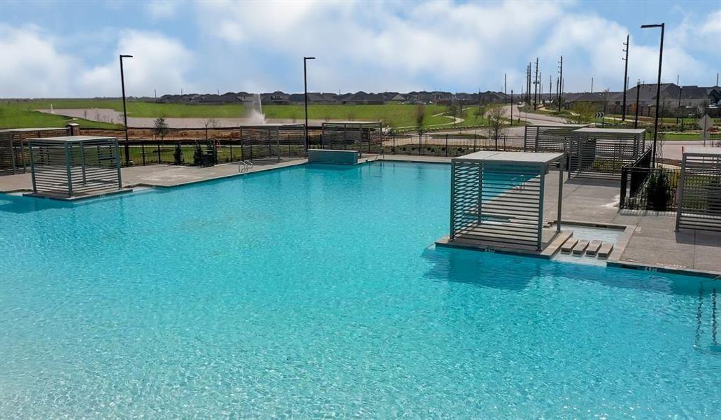 Community amenities in Tamarron, Fulshear (Image 27).