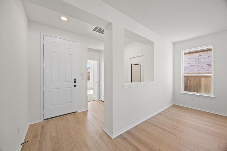 Spacious, unfurnished interior of a new home in Salerno - Classic Collection, Round Rock (Image 29).