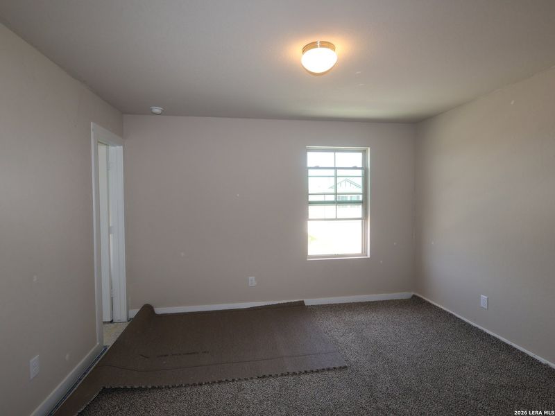 Spacious, unfurnished interior of a new home in Winding Brook, San Antonio (Image 19). Spacious, unfurnished interior of a new home in Winding Brook, San Antonio (Image 19).