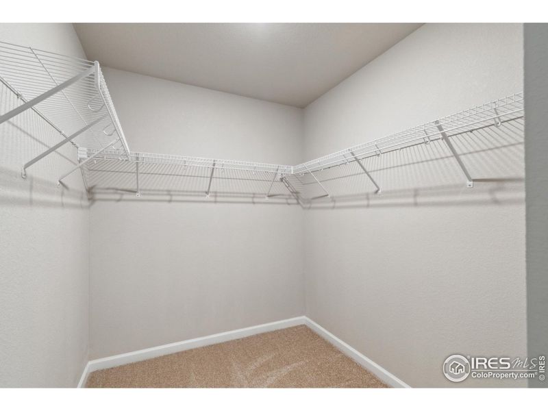 Spacious, unfurnished interior of a new home in , Frederick (Image 9).