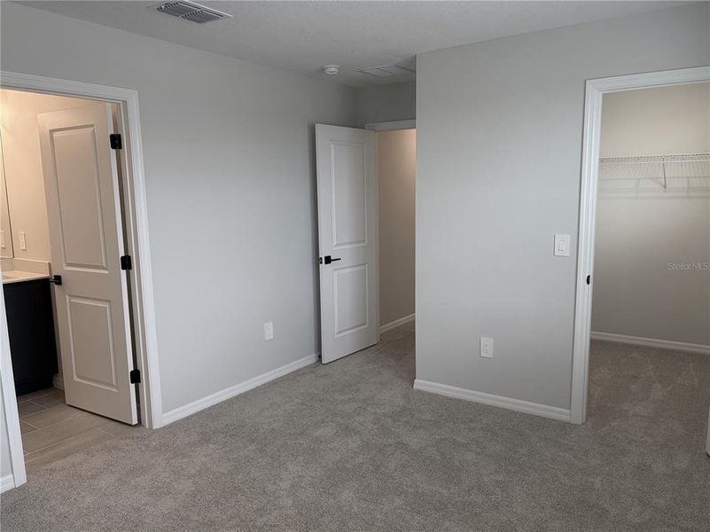 Spacious, unfurnished interior of a new home in Oakfield Trails, Parrish (Image 20).