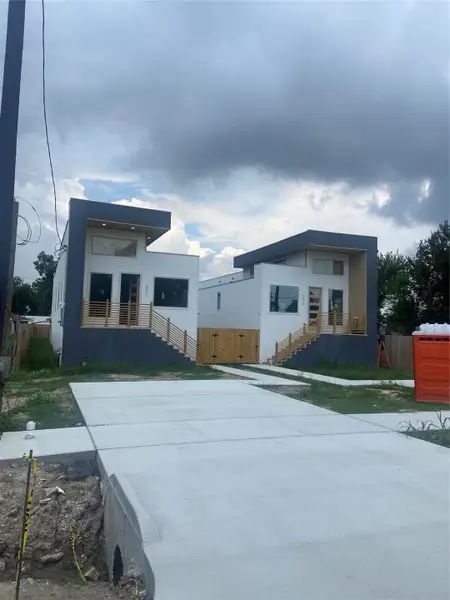 Image 16 of a home in .