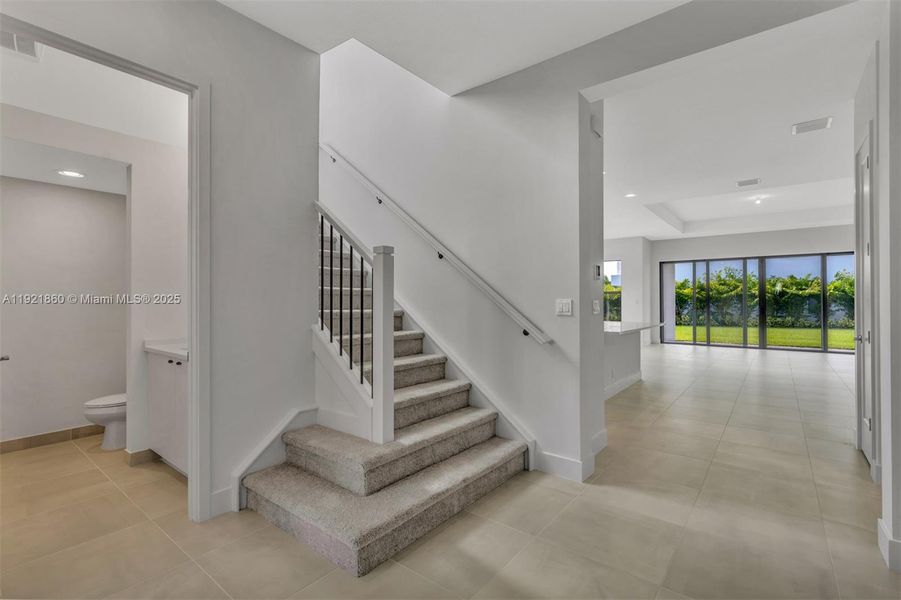 Spacious, unfurnished interior of a new home in , Boca Raton (Image 65). Spacious, unfurnished interior of a new home in , Boca Raton (Image 65).