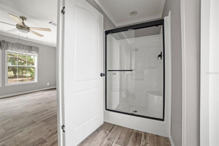 Image 33 of a home in .