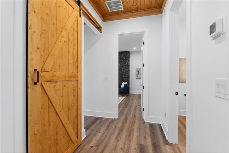 Spacious, unfurnished interior of a new home in , Dahlonega (Image 22).