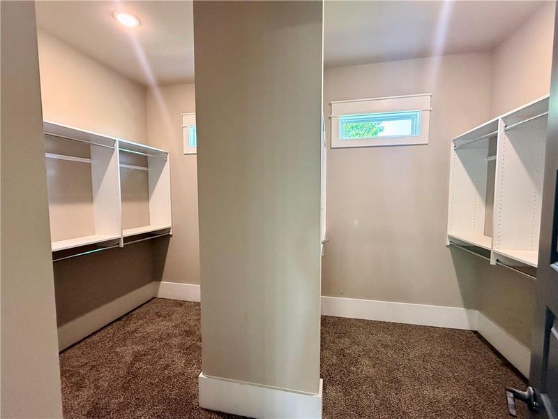 Spacious, unfurnished interior of a new home in , Flowery Branch (Image 31).