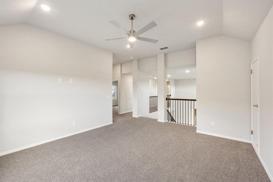 Spacious, unfurnished interior of a new home in Sonoma Verde, McLendon-Chisholm (Image 19).