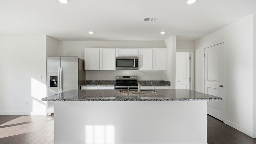 Furnished interior view inside a new home in Emory Creek, Harriman (Image 7).