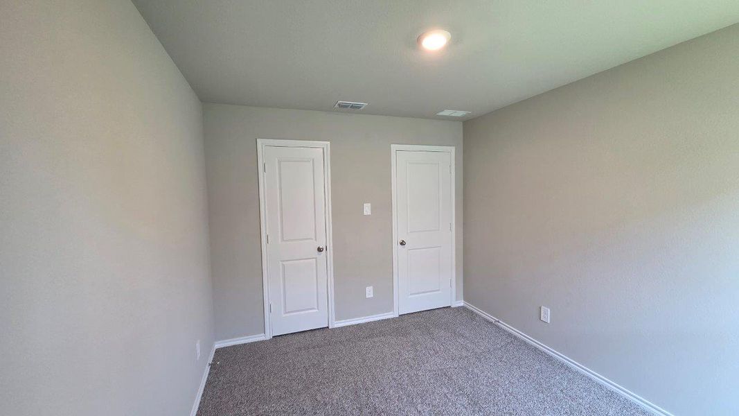 Spacious, unfurnished interior of a new home in Lonestar at Liberty Trails, Fort Worth (Image 15).