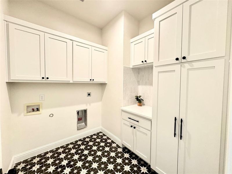 Furnished interior view inside a new home in , Heath (Image 9).