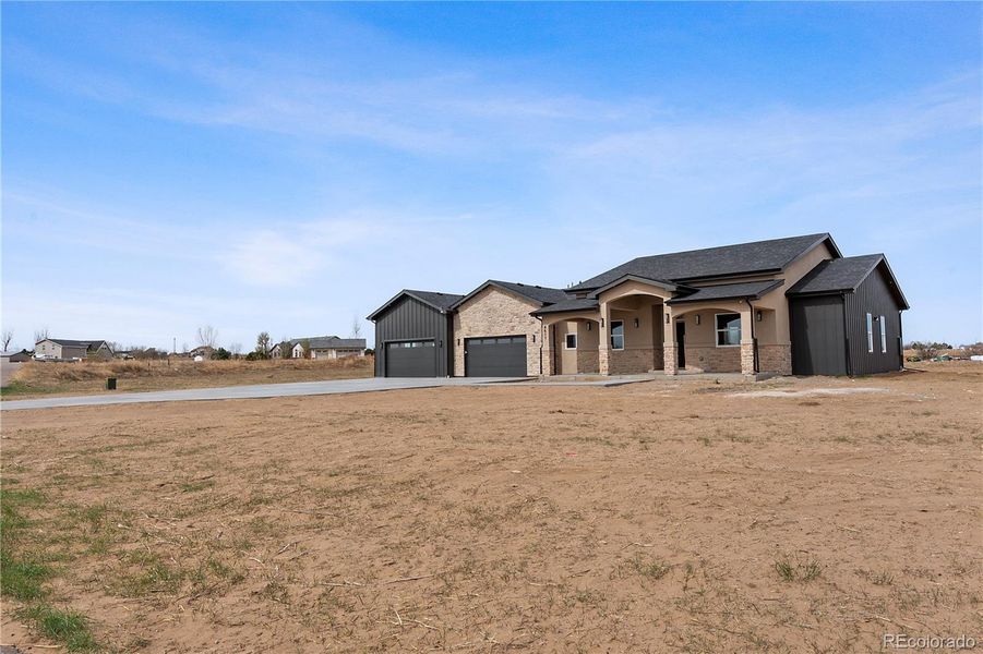 Image 46 of a home in .