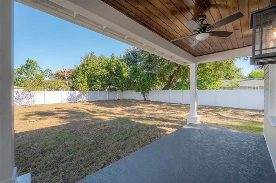 Exterior details and patio area of a home in , Tampa (Image 3).