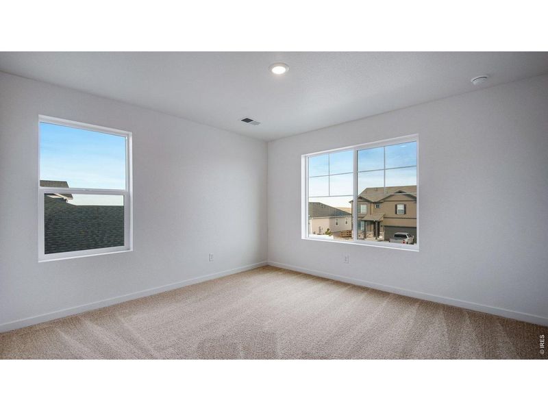 Spacious, unfurnished interior of a new home in Lakeside Canyon, Mead (Image 27). Spacious, unfurnished interior of a new home in Lakeside Canyon, Mead (Image 27).