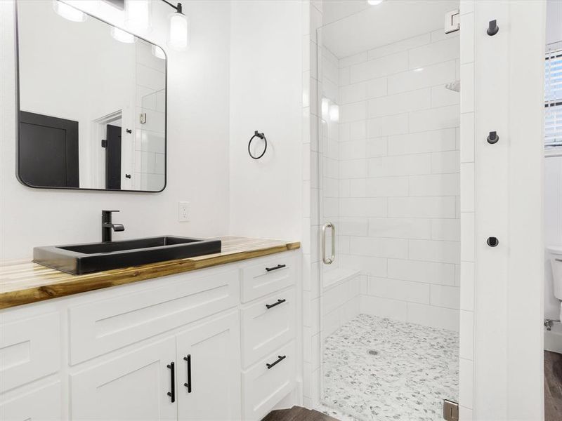 Furnished interior view inside a new home in , Bells (Image 14).